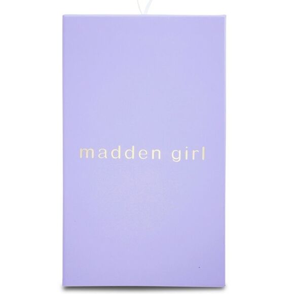 Hoop Earrings Gift set - Picture 3 of 7